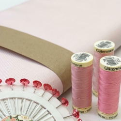 Włoska tkanina koszulowa różowa